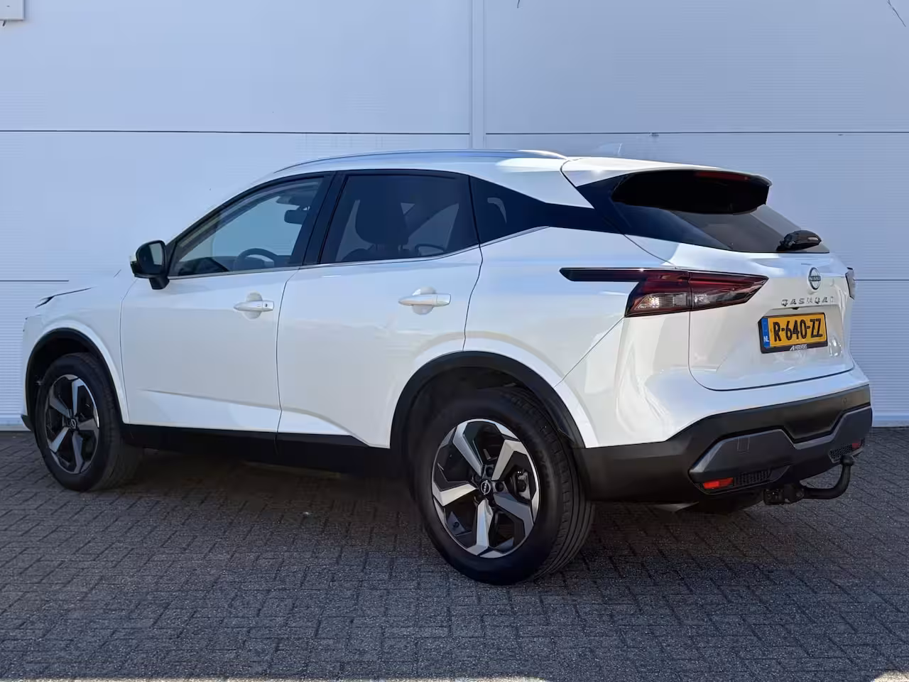 Nissan Qashqai 1.3 MHEV N-Connecta / Trekhaak ( 1400 kg ) / Apple Carplay/Android Auto / Panoramadak /