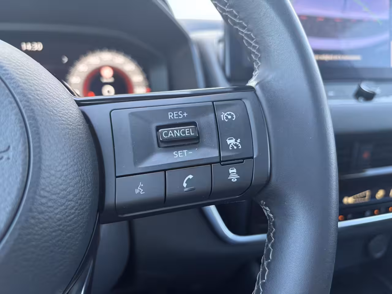 Nissan Qashqai 1.3 MHEV N-Connecta / Trekhaak ( 1400 kg ) / Apple Carplay/Android Auto / Panoramadak /