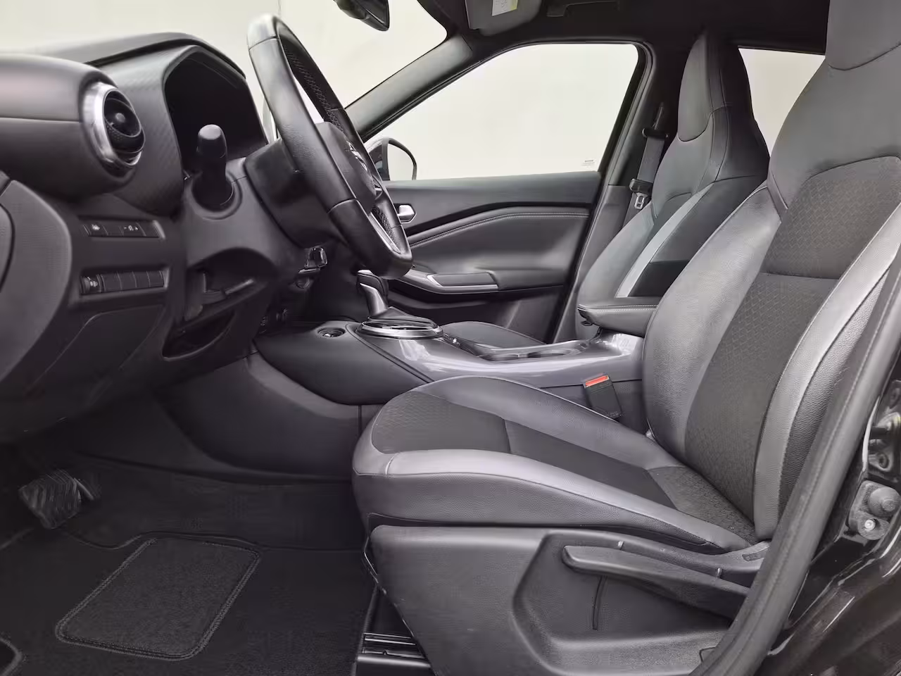 Nissan Juke 1.6 Hybrid N-Connecta / Fabrieksgarantie tot 03-2027 / Dealer onderhouden / Cruise control