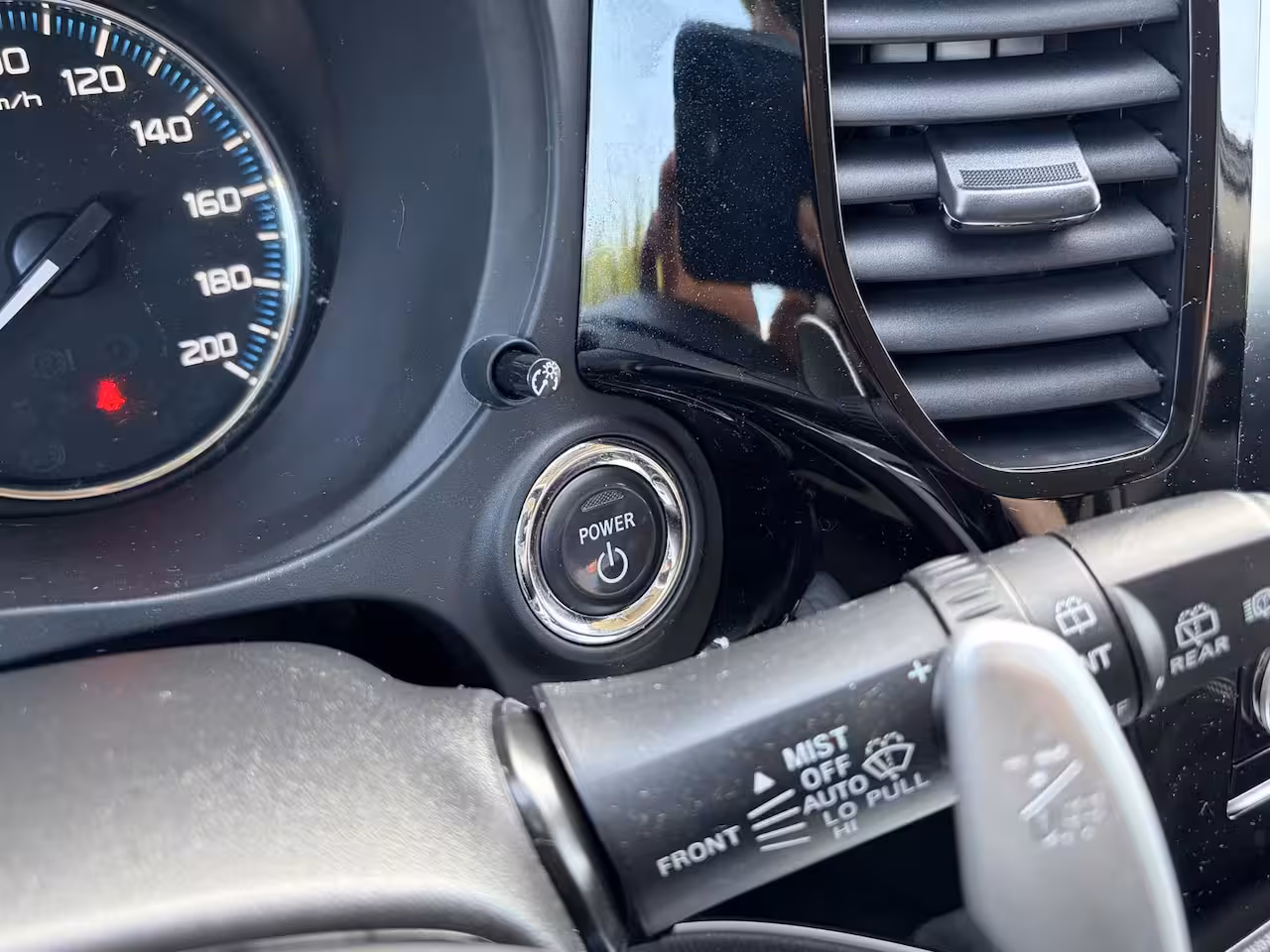 Mitsubishi Outlander 2.4 PHEV Intense / Trekhaak ( 1500 kg ) / Apple Carplay/Android Auto / Cruise control / |