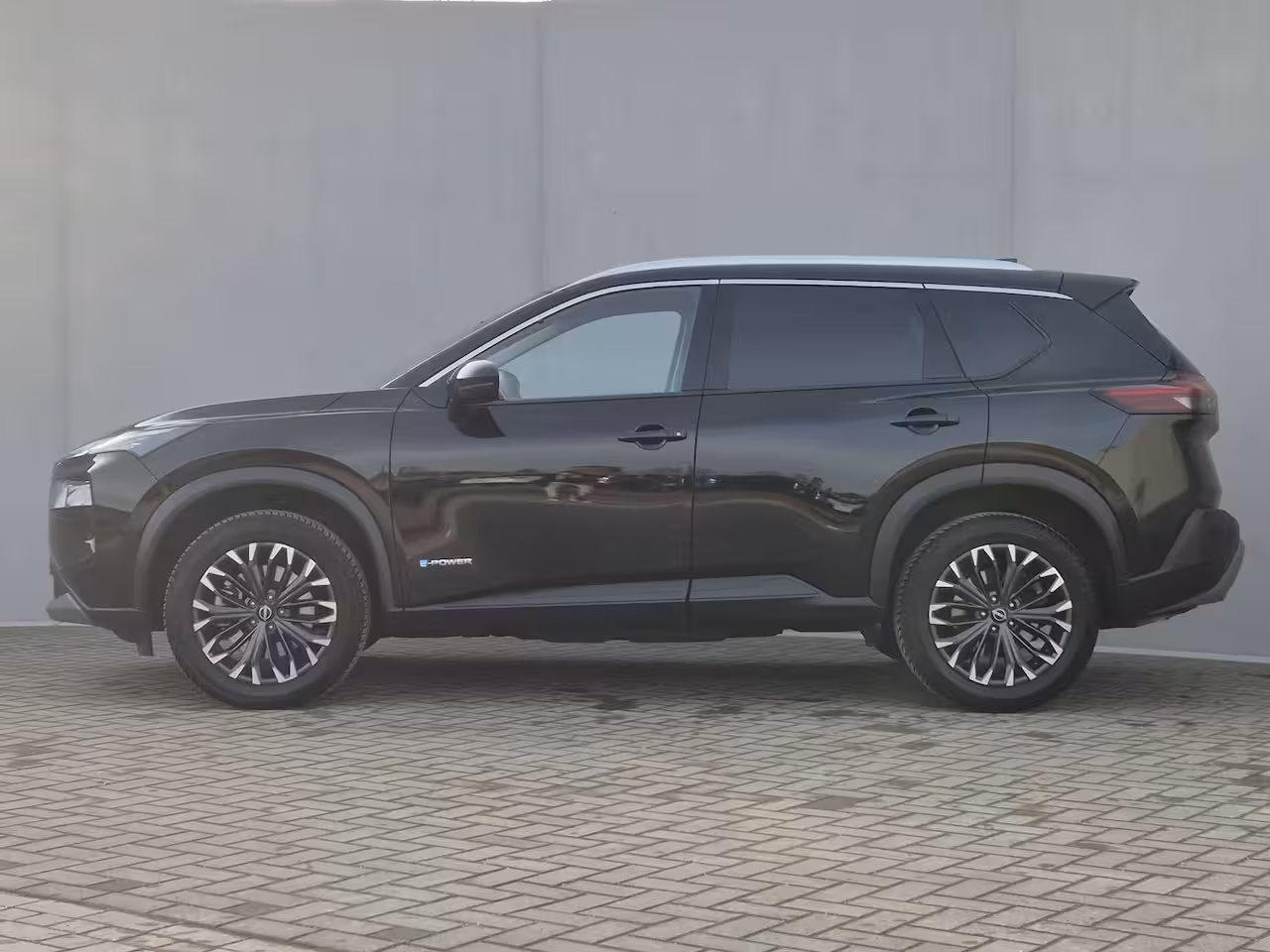 Nissan X-Trail 1.5 e-Power Tekna / Fabrieksgarantie tot 05-2028 / Dealer onderhouden / All Season banden