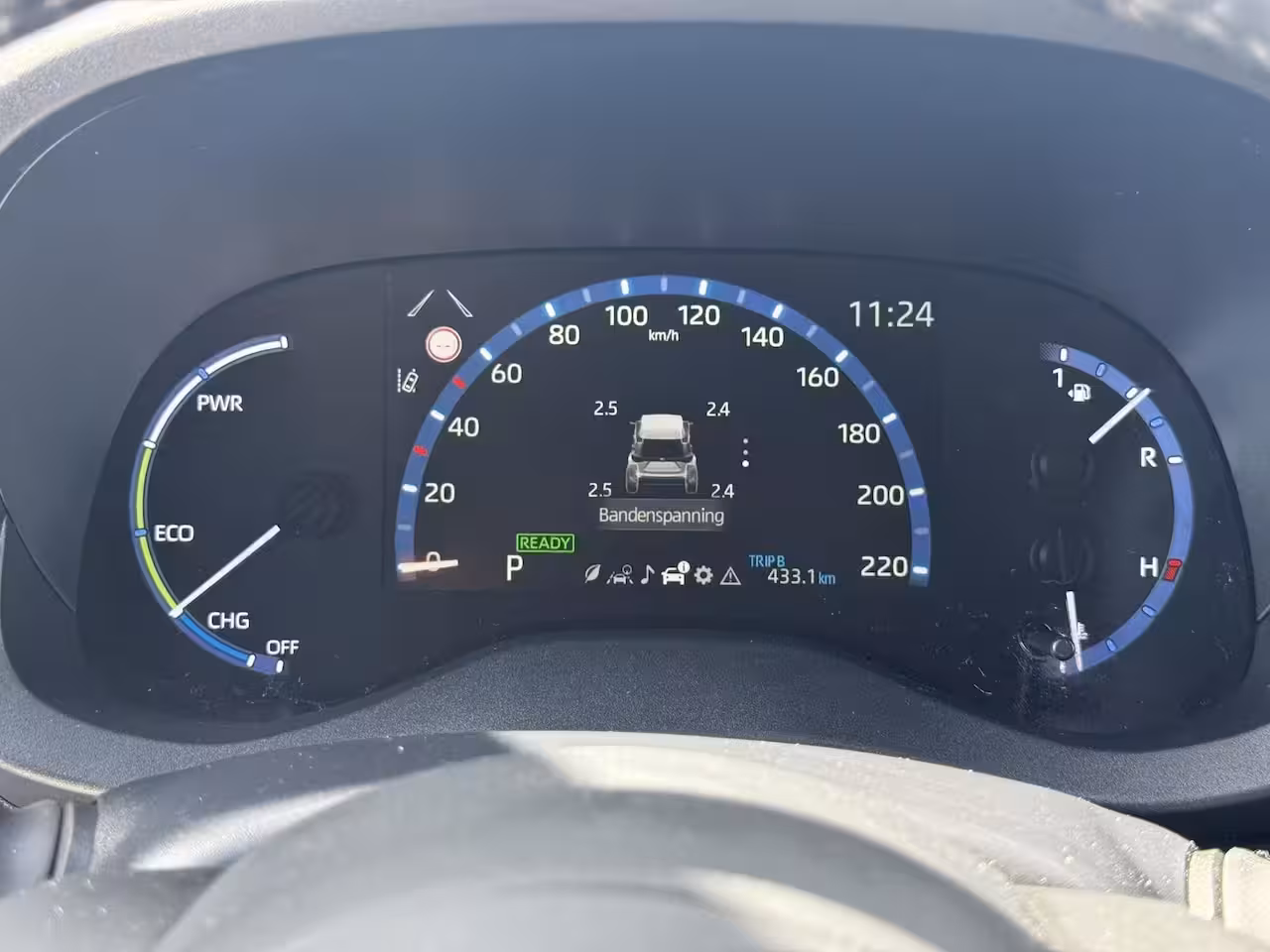 Toyota Yaris Cross 1.5 Hybrid Dynamic / Trekhaak / Navigatie / Apple Carplay / Achteruitrijcamera / Stuur-, S