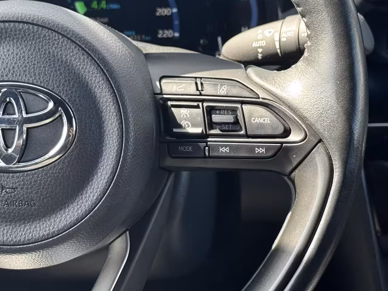 Toyota Yaris Cross 1.5 Hybrid Dynamic / Trekhaak / Navigatie / Apple Carplay / Achteruitrijcamera / Stuur-, S