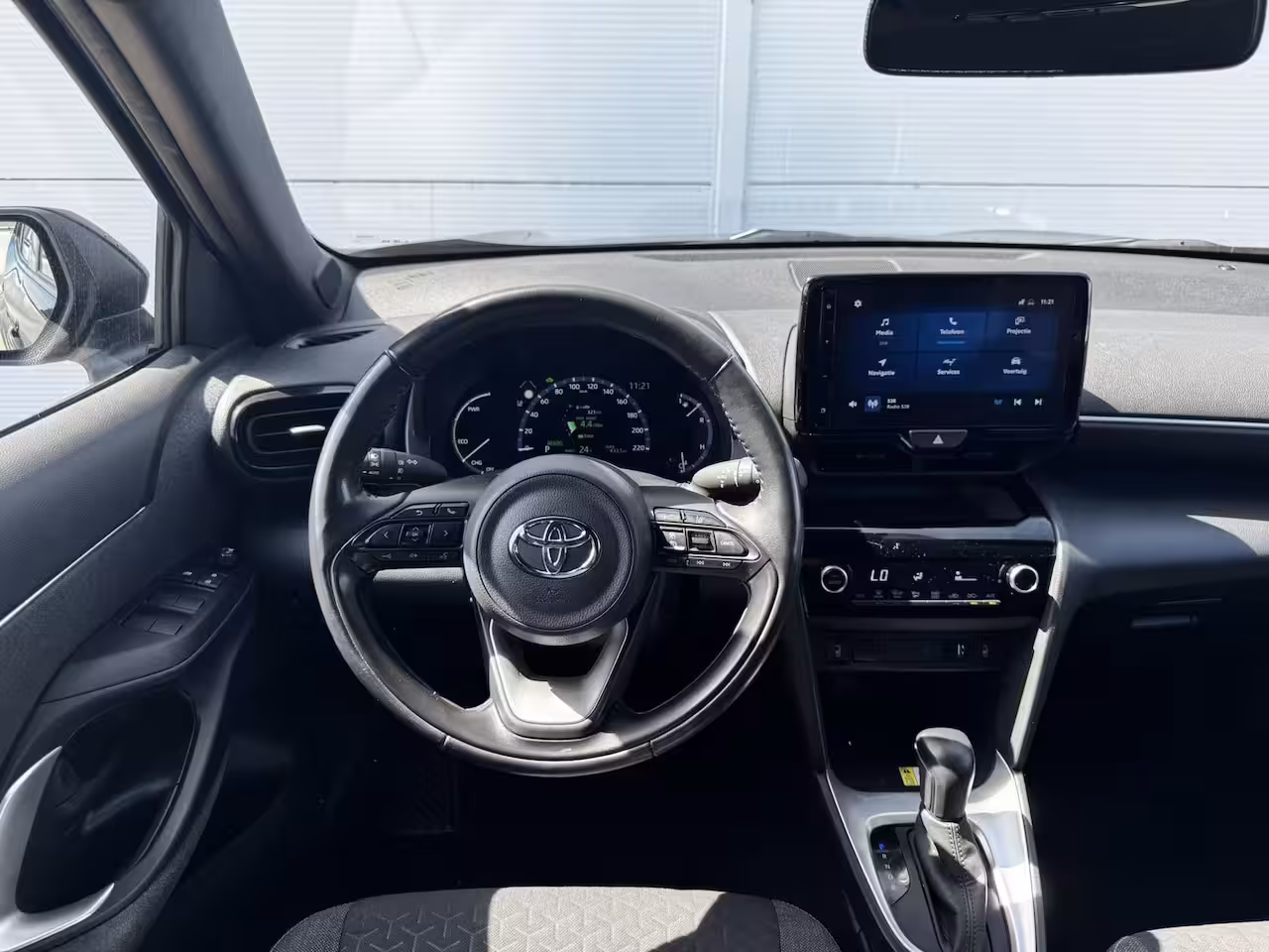 Toyota Yaris Cross 1.5 Hybrid Dynamic / Trekhaak / Navigatie / Apple Carplay / Achteruitrijcamera / Stuur-, S