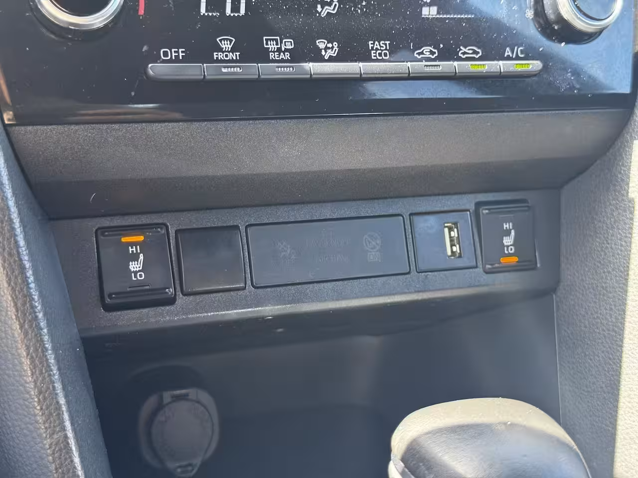 Toyota Yaris Cross 1.5 Hybrid Dynamic / Trekhaak / Navigatie / Apple Carplay / Achteruitrijcamera / Stuur-, S