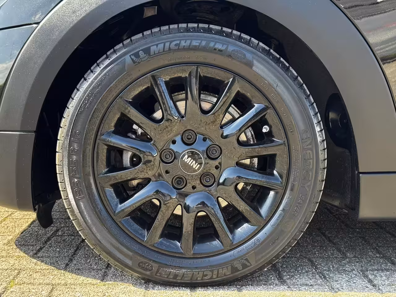 Mini 3-Deurs 1.5 Cooper Pepper Serious Business / Stoelverwarming voor / Navigatie / Parkeersensoren ac