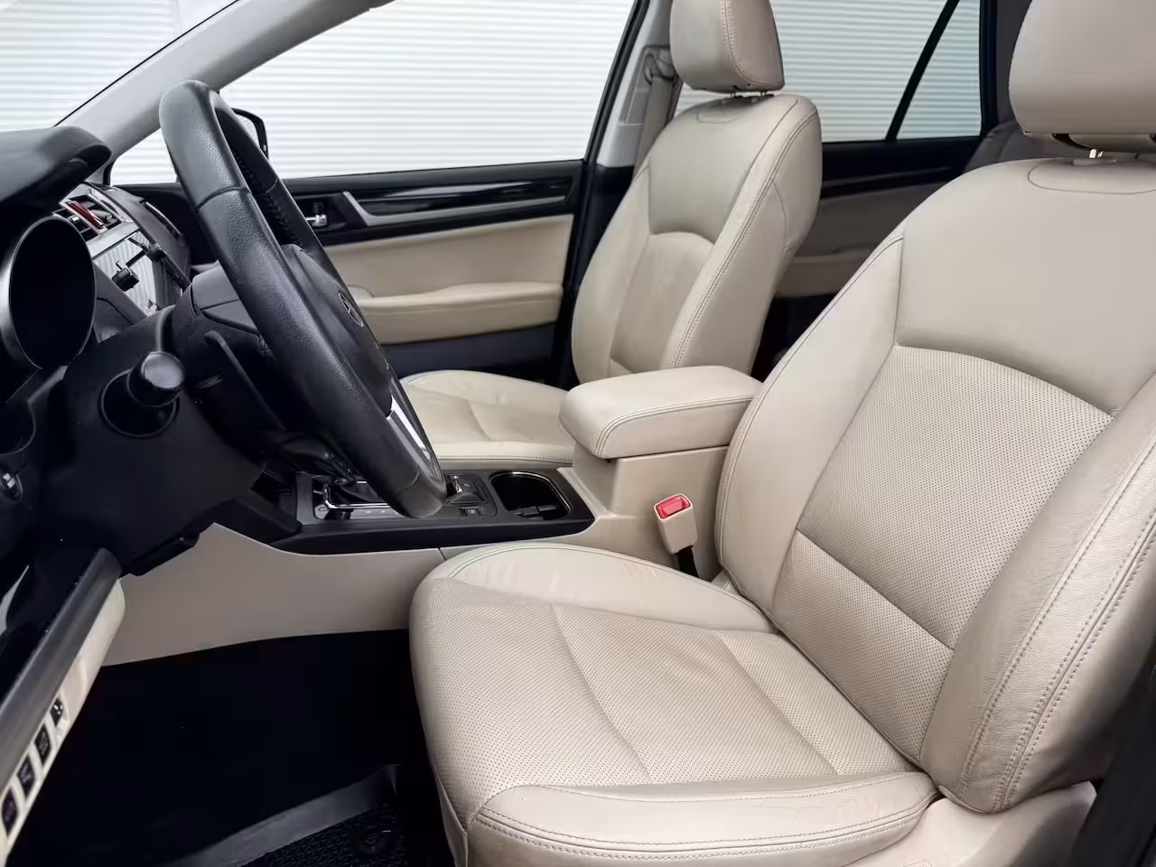 Subaru Outback 2.5i Premium / Trekhaak 2000 kg / 10-2017 / duurste uitvoering / zeer nette auto / goed on