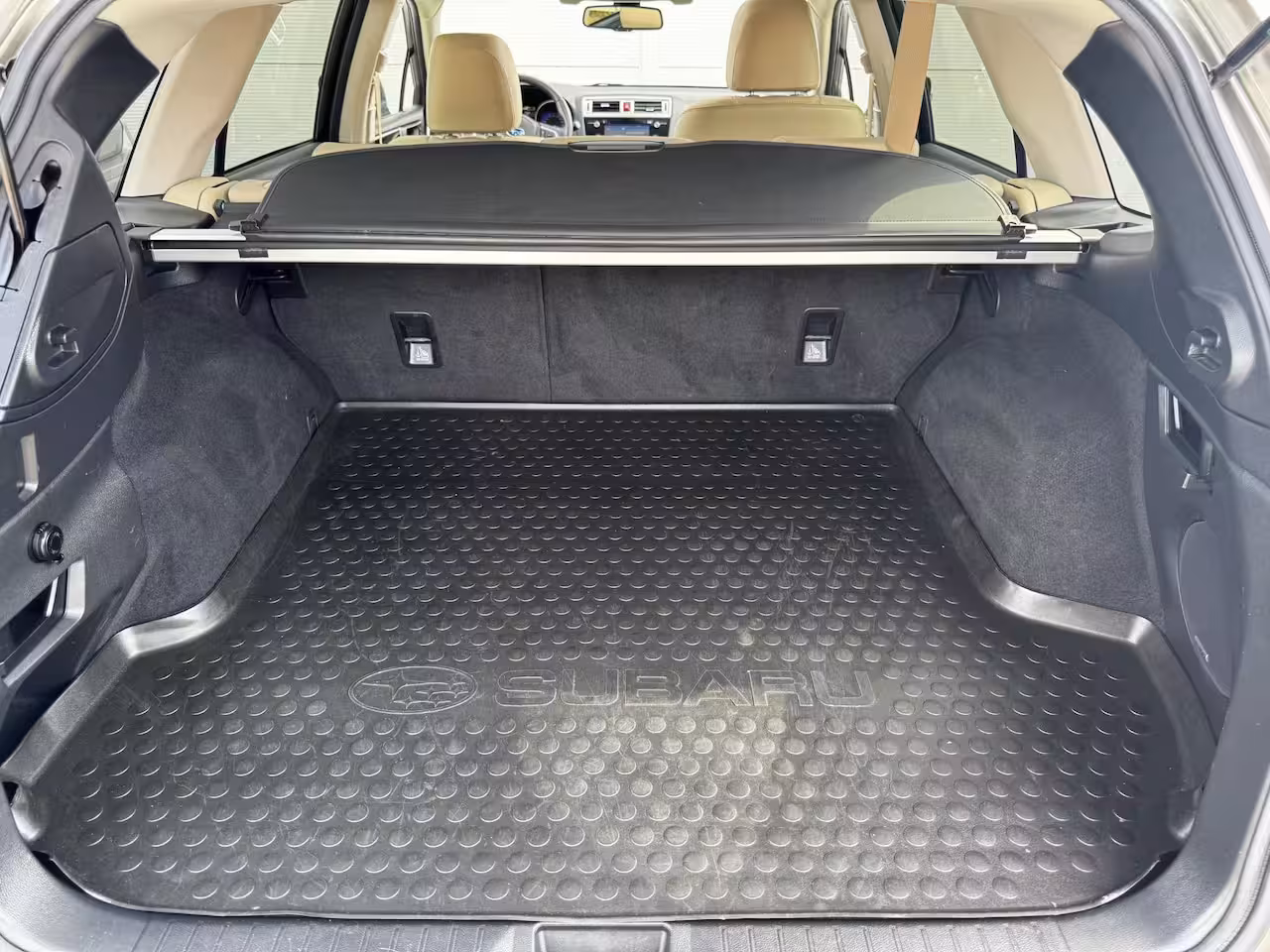 Subaru Outback 2.5i Premium / Trekhaak 2000 kg / 10-2017 / duurste uitvoering / zeer nette auto / goed on