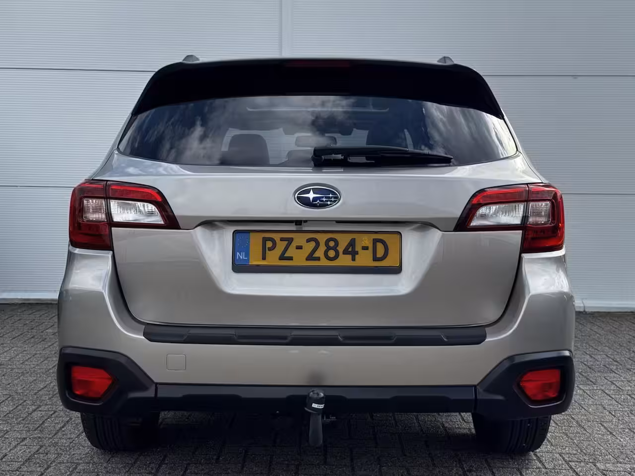 Subaru Outback 2.5i Premium / Trekhaak 2000 kg / 10-2017 / duurste uitvoering / zeer nette auto / goed on