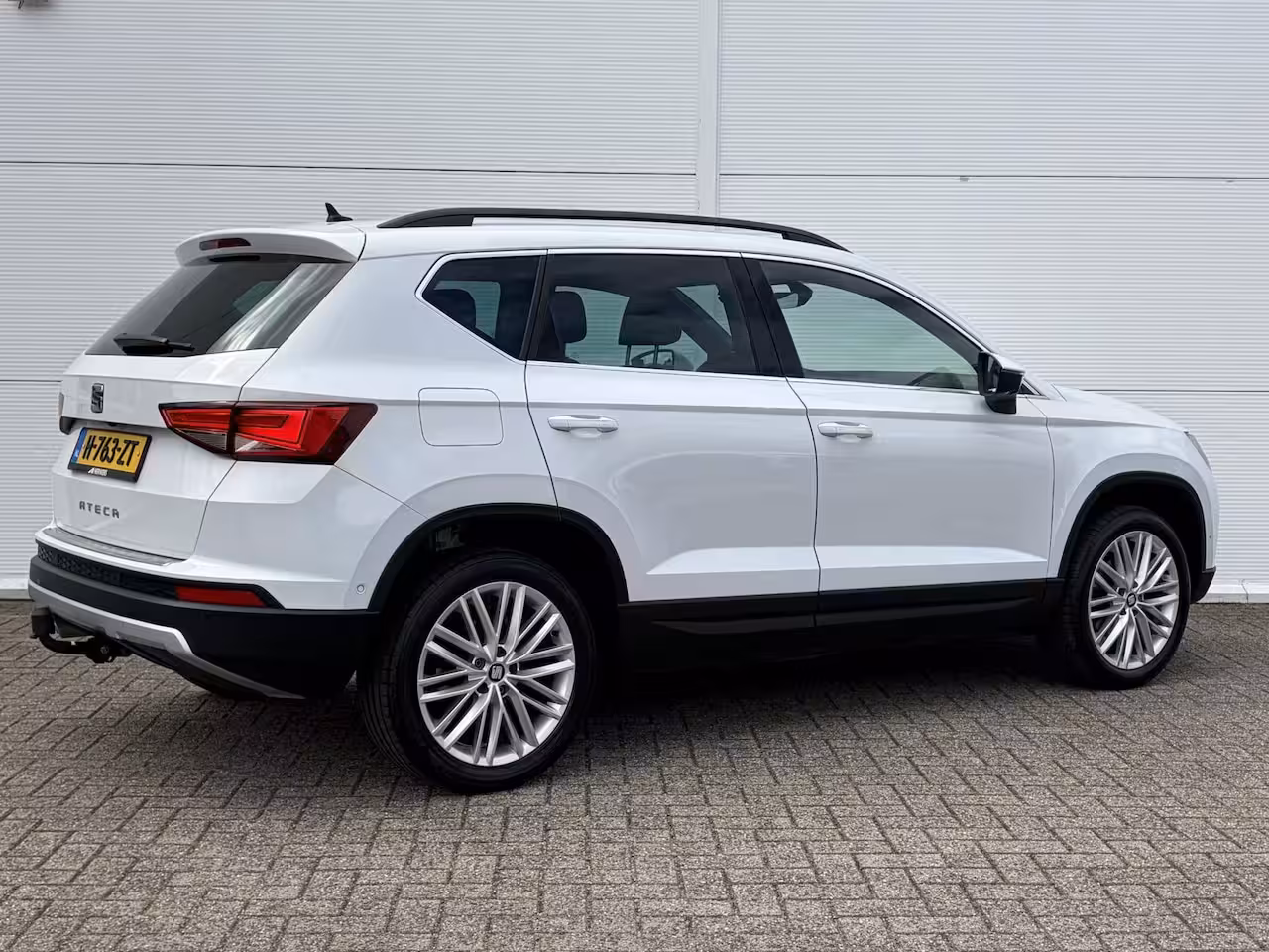 Seat Ateca 1.5 TSI Xcellence Business Intense / Trekhaak ( 1600 kg ) / Apple Carplay/Android Auto / N