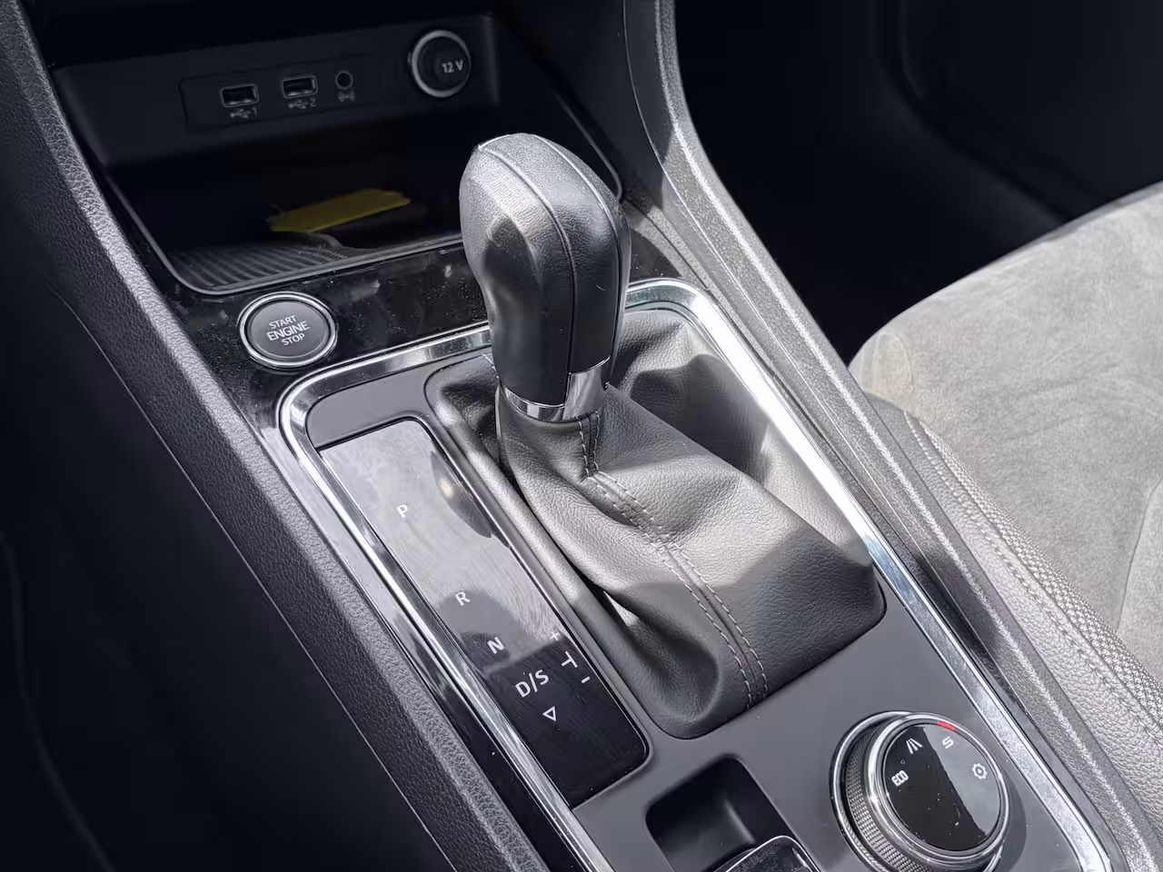 Seat Ateca 1.5 TSI Xcellence Business Intense / Trekhaak ( 1600 kg ) / Apple Carplay/Android Auto / N