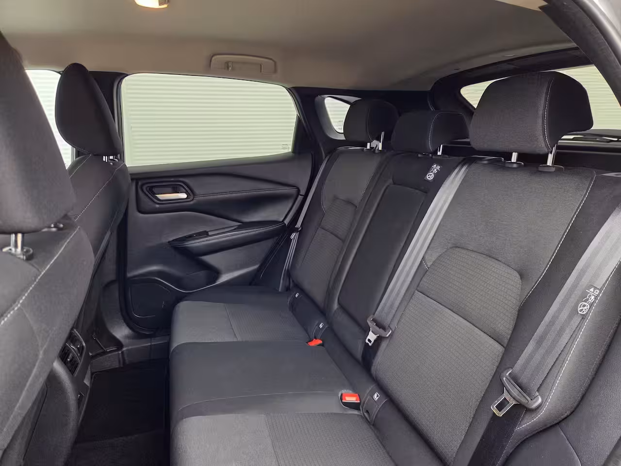 Nissan Qashqai 1.3 MHEV Xtronic N-Style / Trekhaak (1800KG Trekgewicht) / Navigatie / Android Auto/Apple