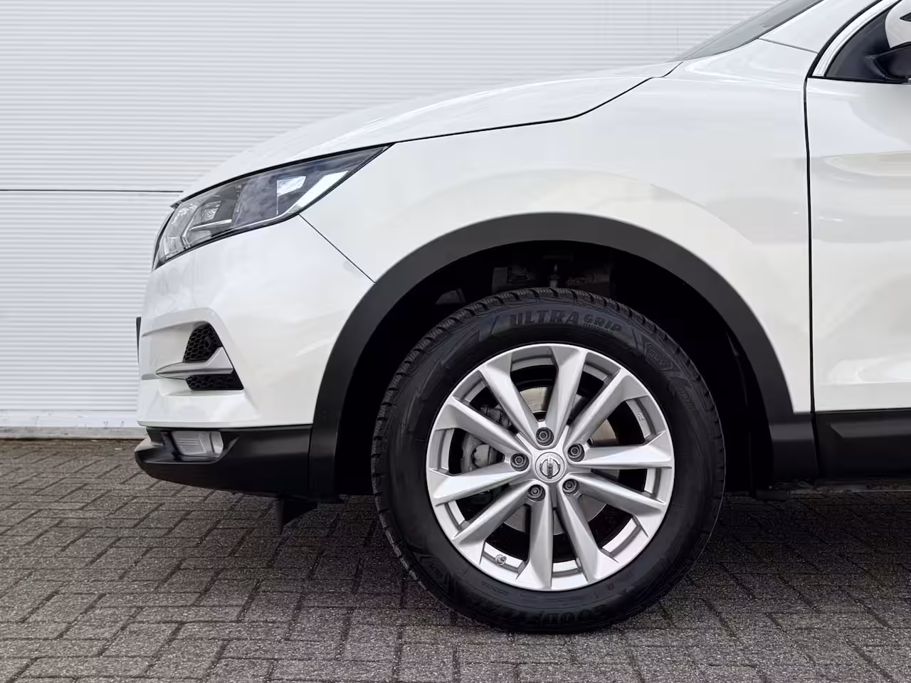 Nissan Qashqai 1.3 DIG-T Design Edition / Trekhaak ( 1300 kg ) / Apple Carplay/Android Auto / Airco (auto