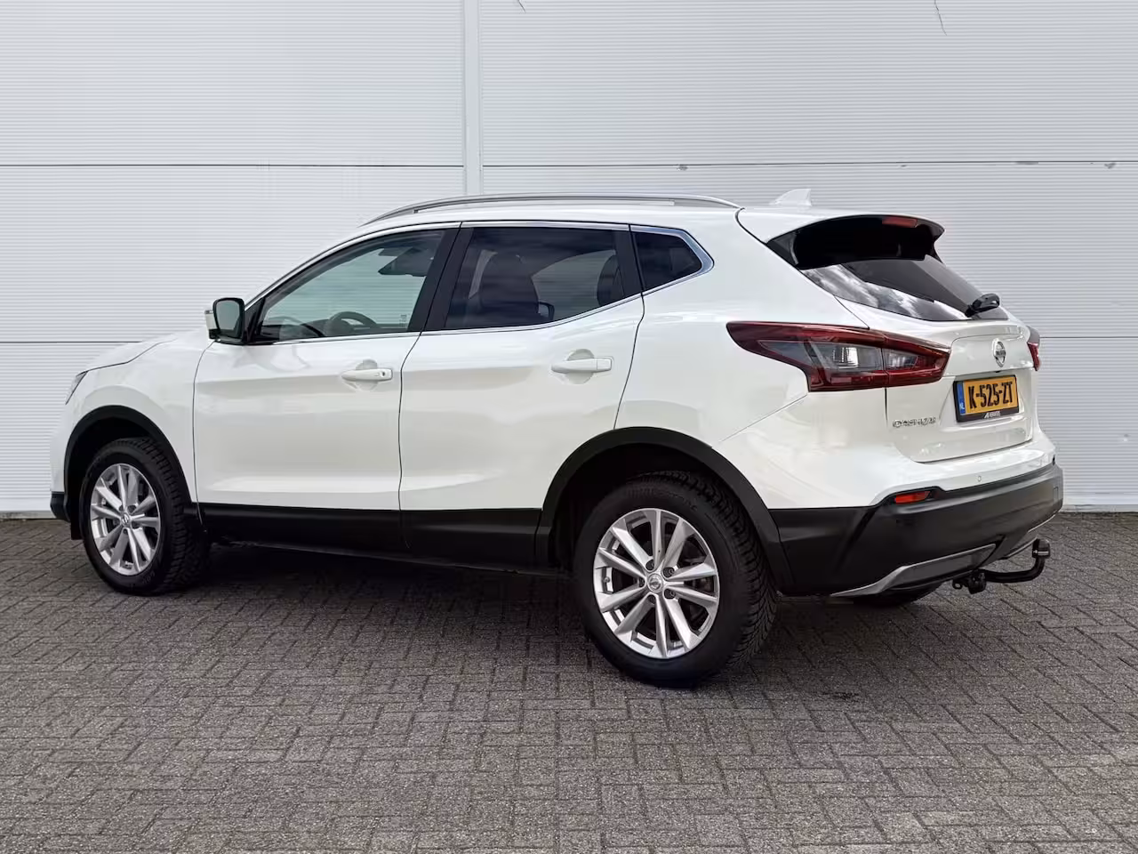 Nissan Qashqai 1.3 DIG-T Design Edition / Trekhaak ( 1300 kg ) / Apple Carplay/Android Auto / Airco (auto