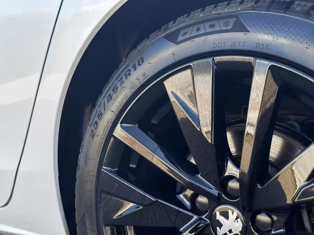 Peugeot 508 1.6 HYbrid GT / Panoramadak / Adaptief Cruise Control / Elektrische Voorstoelen Met Massag