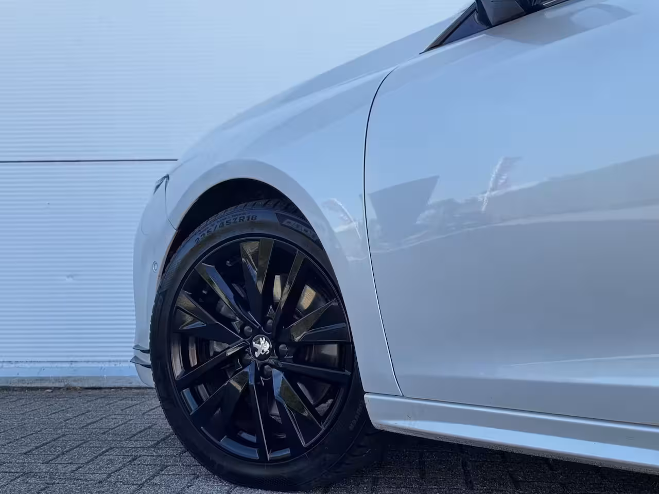 Peugeot 508 1.6 HYbrid GT / Panoramadak / Adaptief Cruise Control / Elektrische Voorstoelen Met Massag