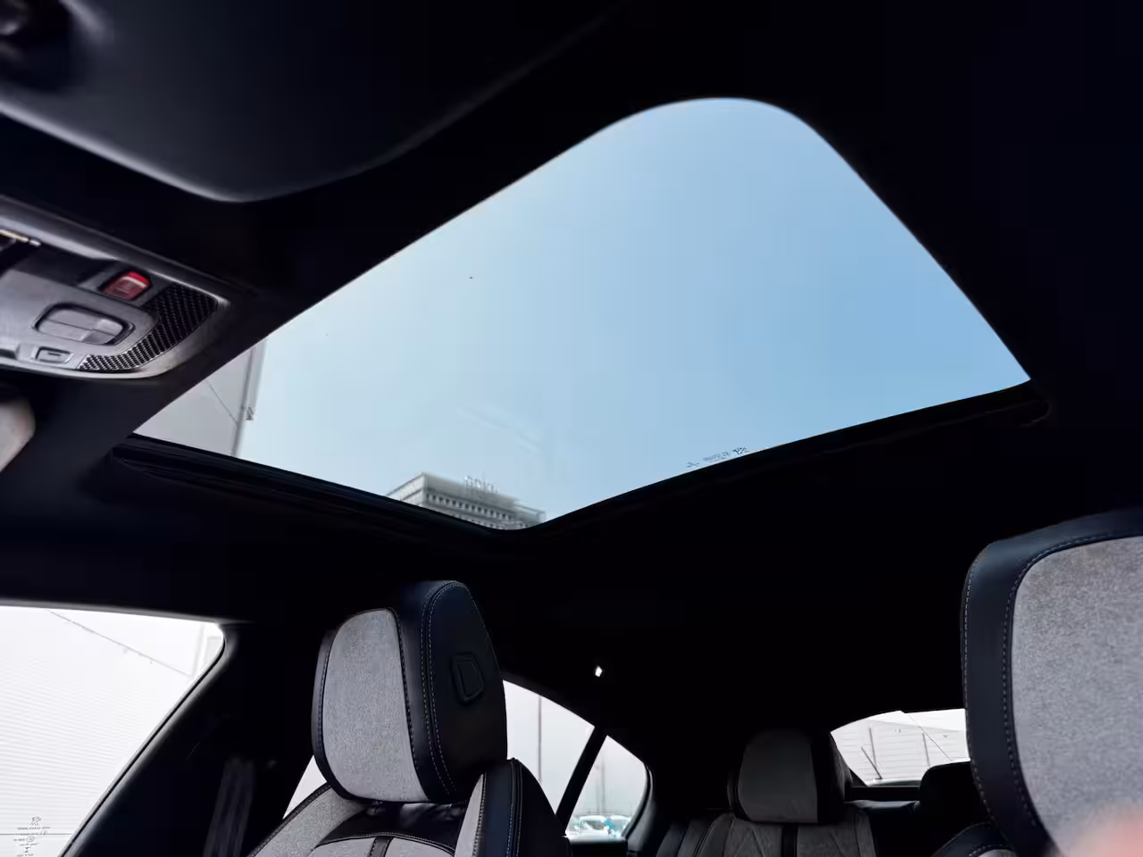 Peugeot 508 1.6 HYbrid GT / Panoramadak / Adaptief Cruise Control / Elektrische Voorstoelen Met Massag