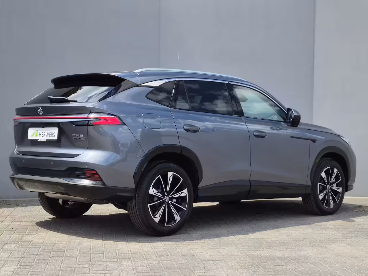 MG MG HS Hybrid+ 1.5 Luxury / Fabrieksgarantie tot 12-2032<150.000 km / Stuur- & Stoelverwarming / Elektris