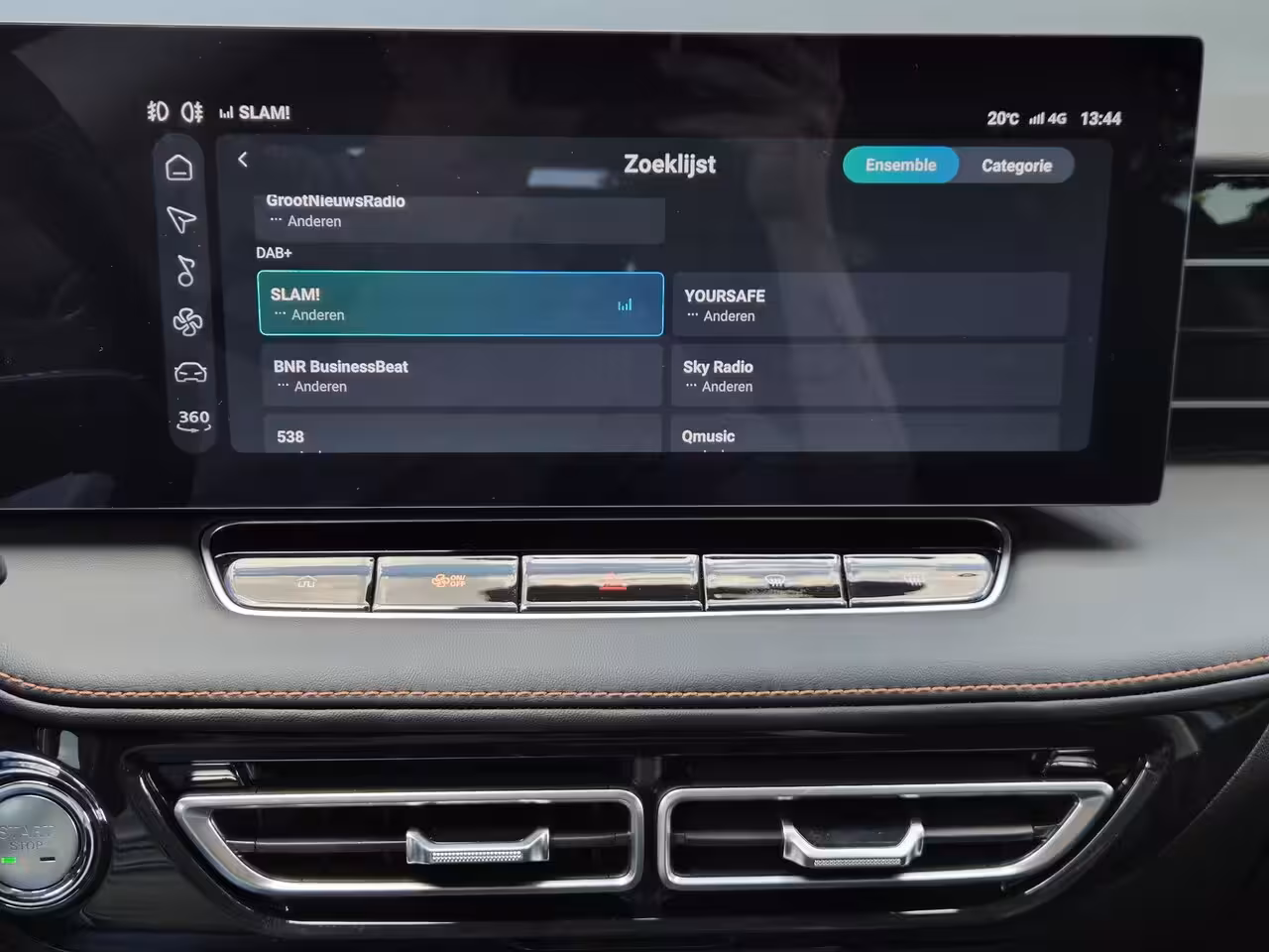 MG MG HS Hybrid+ 1.5 Luxury / Fabrieksgarantie tot 12-2032<150.000 km / Stuur- & Stoelverwarming / Elektris