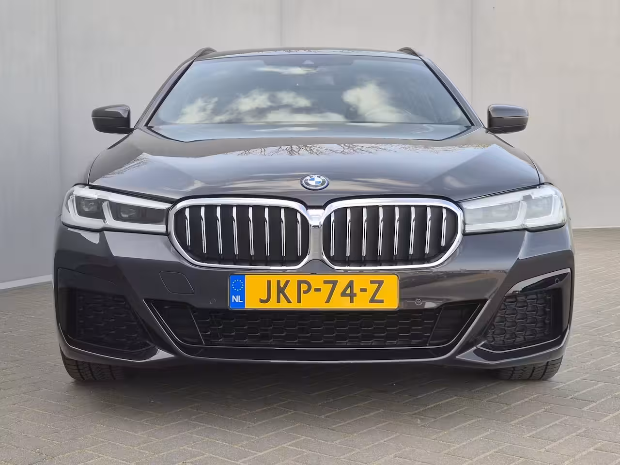 BMW 5-serie Touring 530e xDrive Business Edition Plus / Accu SOH 98% / M-Sport / Drie fase laden / Apple Carpl