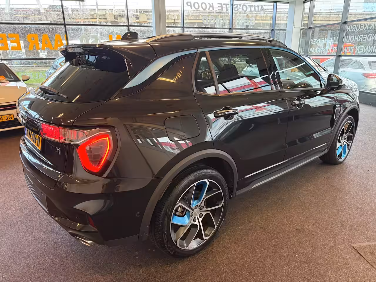Lynk & Co 01 1.5 | 360 Camera | Navigatie | Apple carplay | Memory seats | Sfeerverlichting | Adaptieve