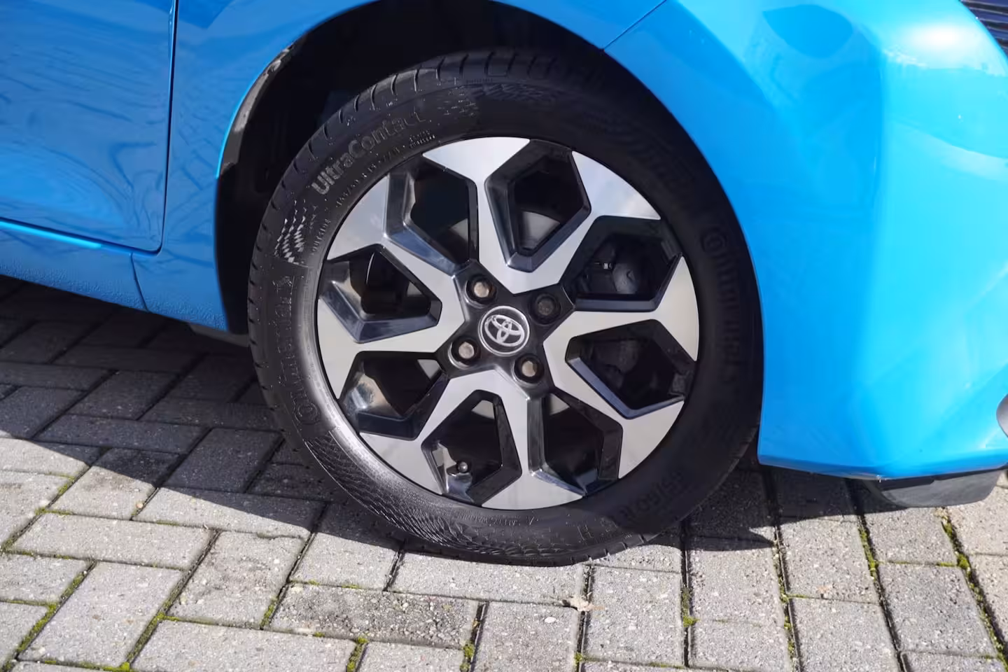 Toyota Aygo 1.0 VVT-i x-joy / Carplay / Camera