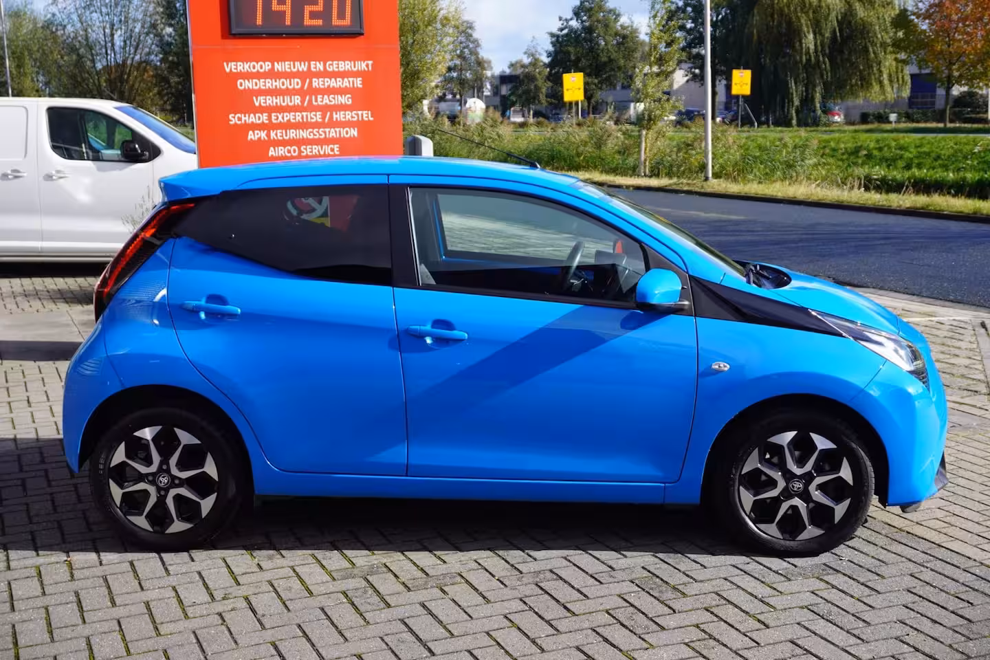 Toyota Aygo 1.0 VVT-i x-joy / Carplay / Camera