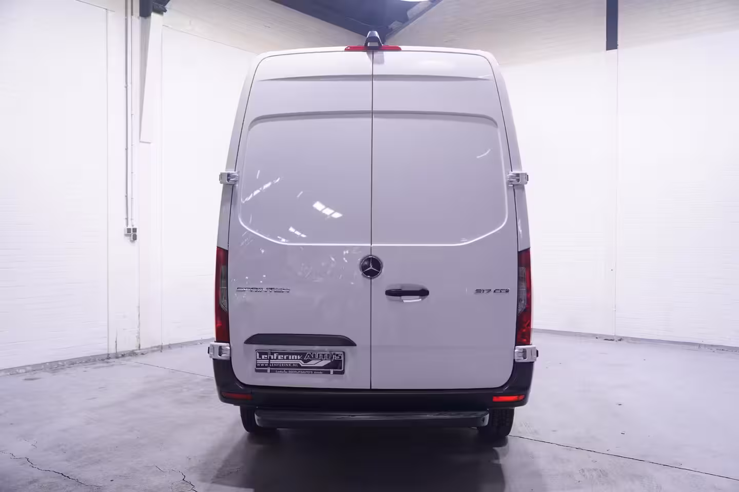 Mercedes-Benz Sprinter 317 CDI 170 pk L2H2 Automaat Nwe Model, Navi LED Koplampen, Camera, Laadruimte Pakket, PDC