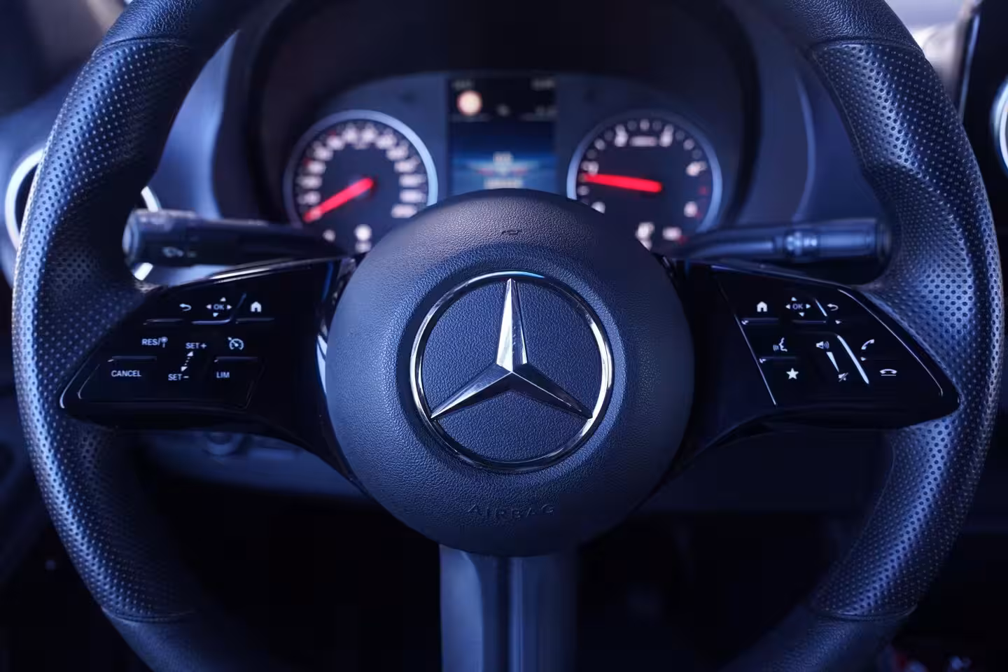 Mercedes-Benz Sprinter 317 CDI 170 pk L2H2 Automaat Nwe Model, Navi LED Koplampen, Camera, Laadruimte Pakket, PDC