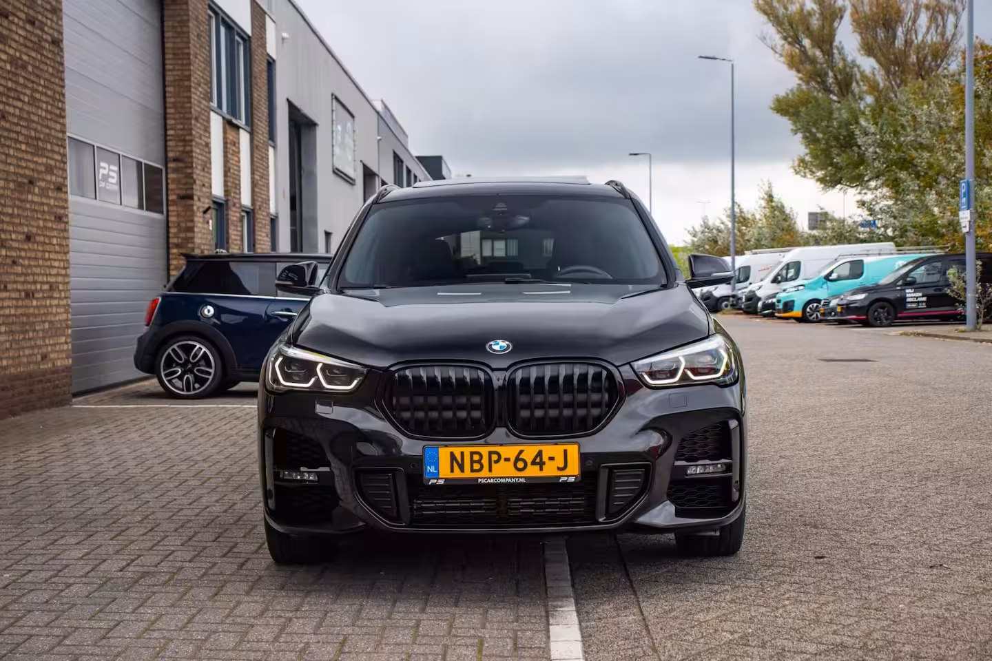 BMW X1 xDrive25e M-Sport, Pano, Leder, Trekhaak, Ambient, H&K
