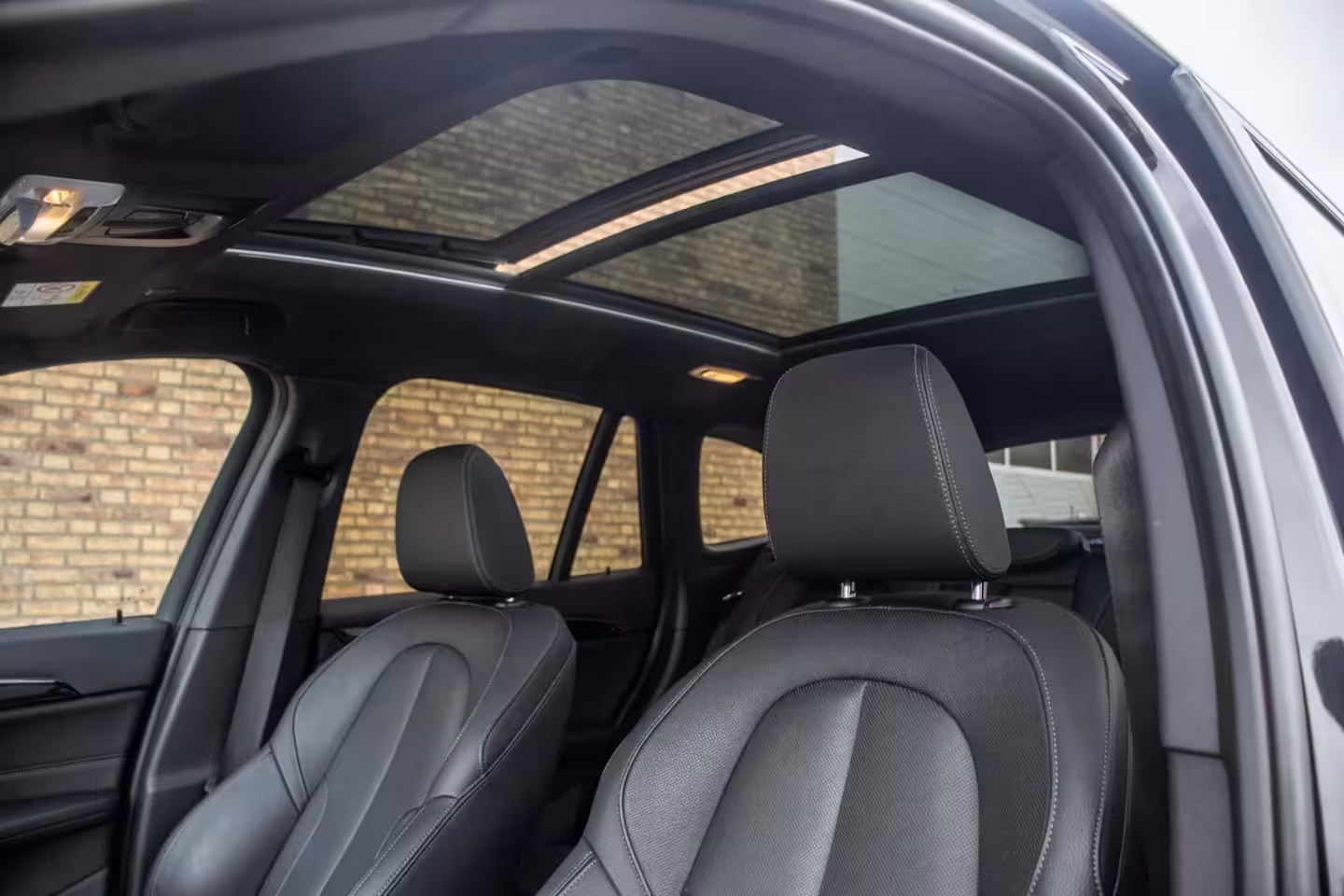 BMW X1 xDrive25e M-Sport, Pano, Leder, Trekhaak, Ambient, H&K