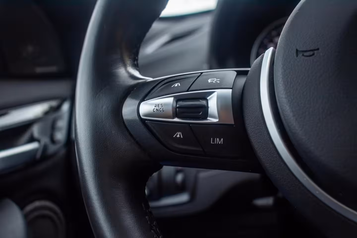 BMW X1 xDrive25e M-Sport, Pano, Leder, Trekhaak, Ambient, H&K