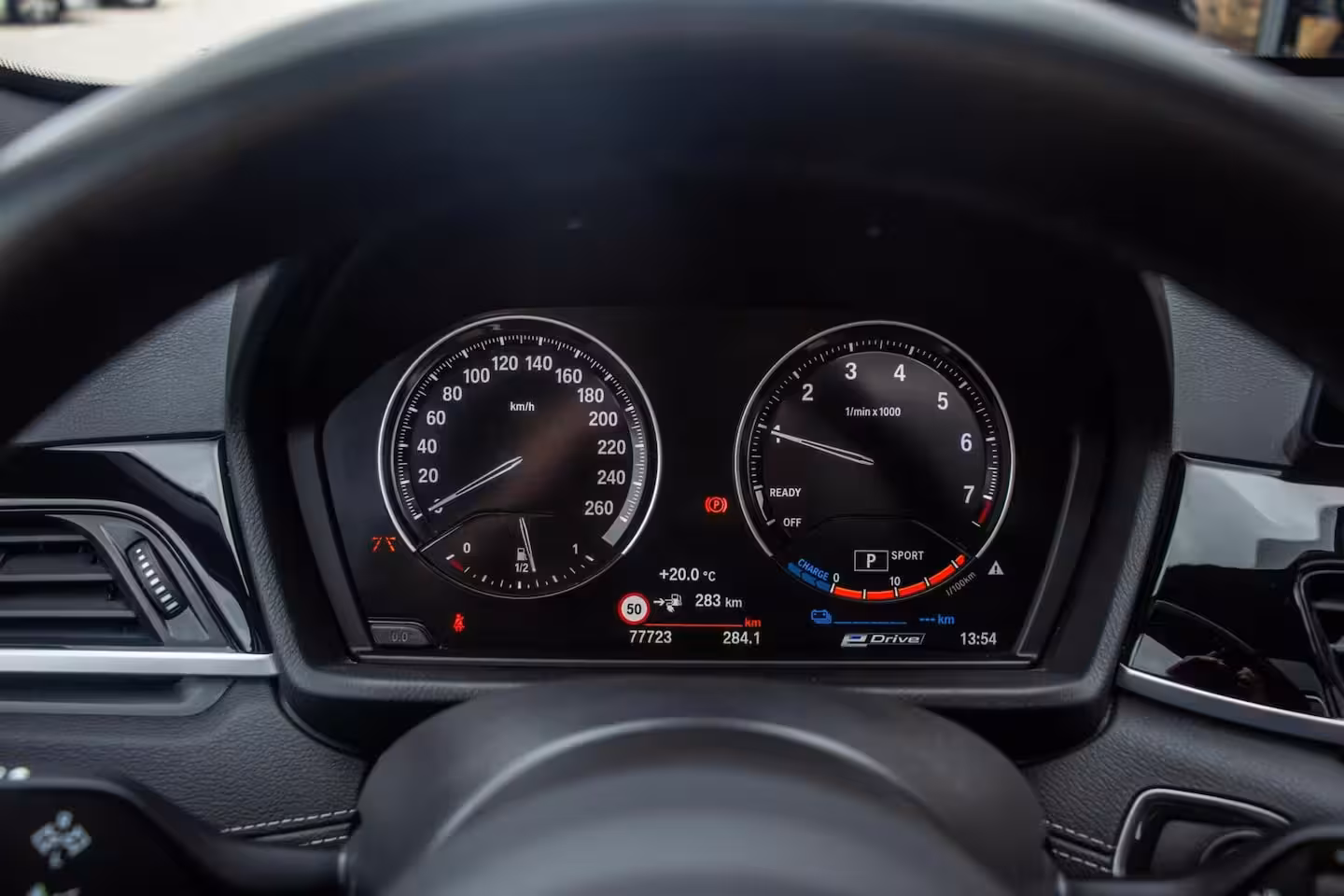 BMW X1 xDrive25e M-Sport, Pano, Leder, Trekhaak, Ambient, H&K