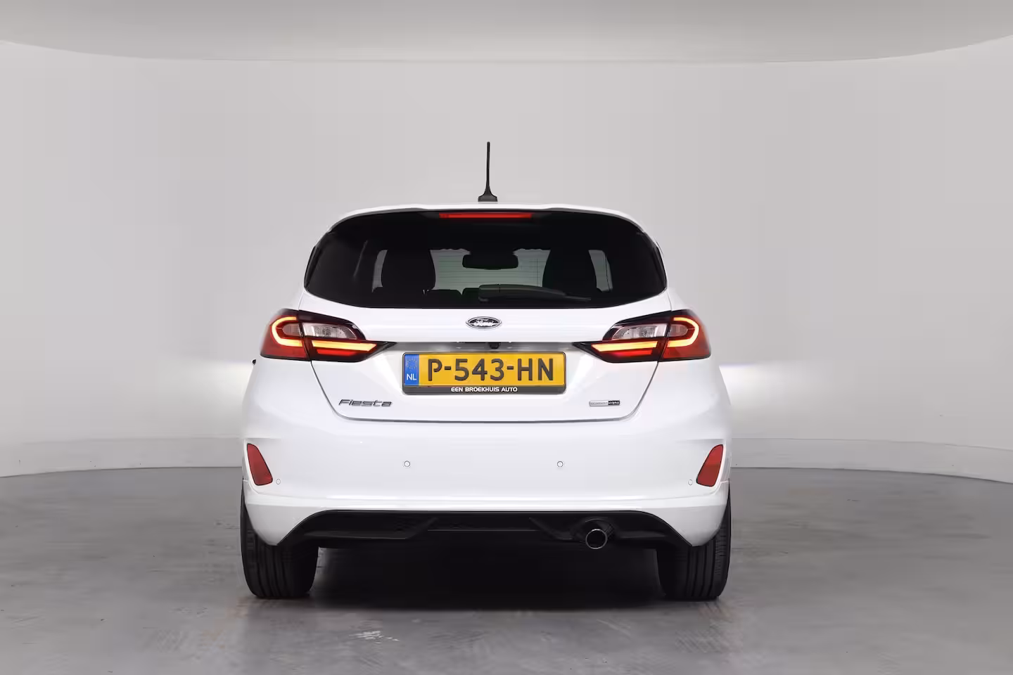 Ford Fiesta 1.0 EcoBoost Hybrid ST-Line X | Dealer Onderhouden | LED | Winterpack | B&O | Camera | Cli