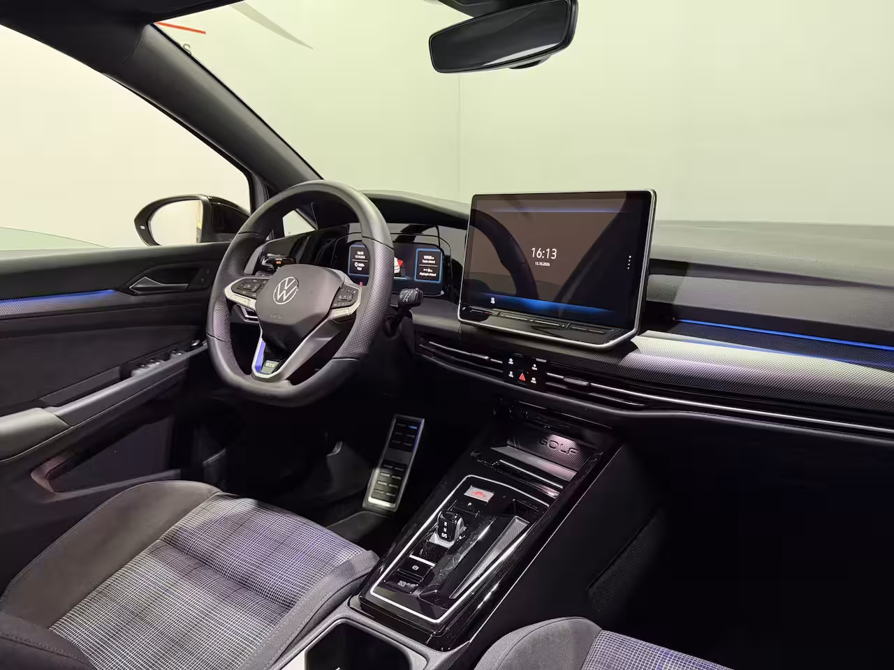 Volkswagen Golf 1.5 eHybrid GTE - CarPlay / HUD / Lane Assist
