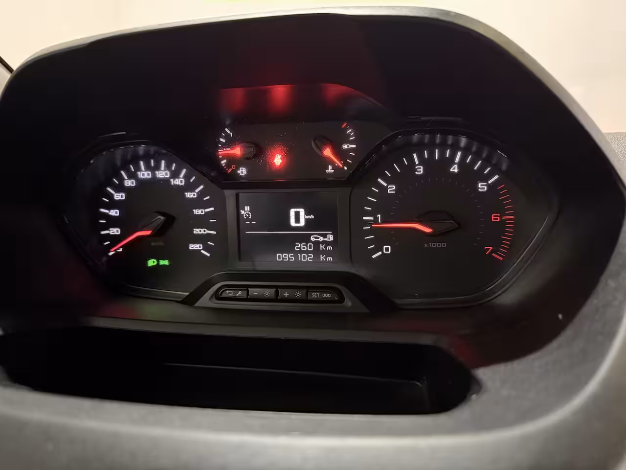 Peugeot Partner 1.5 BlueHDI Premium - CarPlay / Cruise / Airco