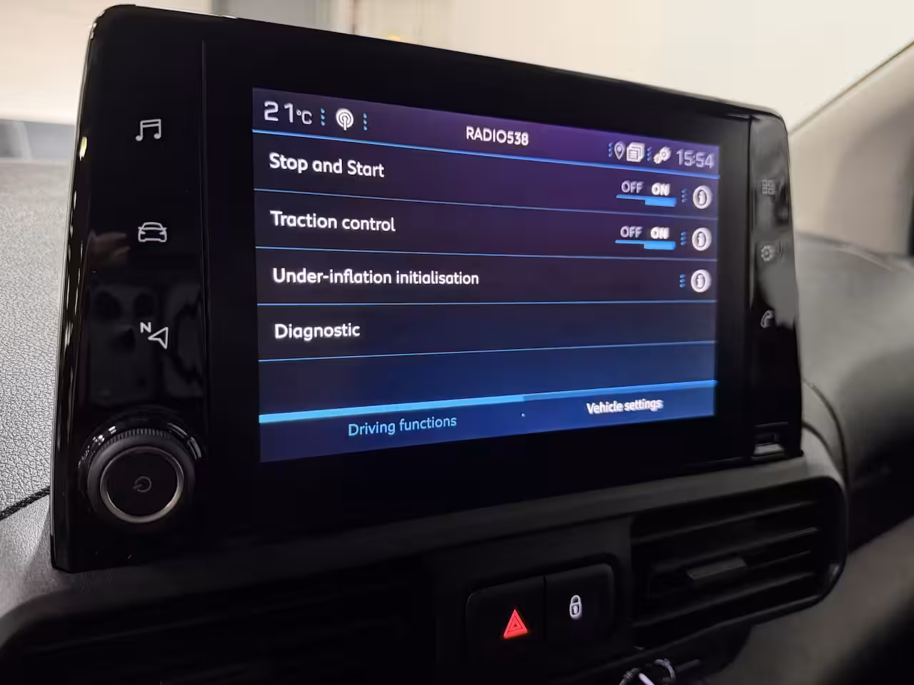 Peugeot Partner 1.5 BlueHDI Premium - CarPlay / Cruise / Airco