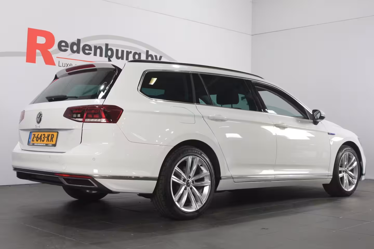 Volkswagen Passat Variant 1.4 TSI PHEV GTE Business - Carplay / Camera / Stoelverw