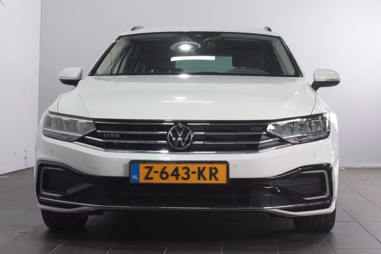 Volkswagen Passat Variant 1.4 TSI PHEV GTE Business - Carplay / Camera / Stoelverw