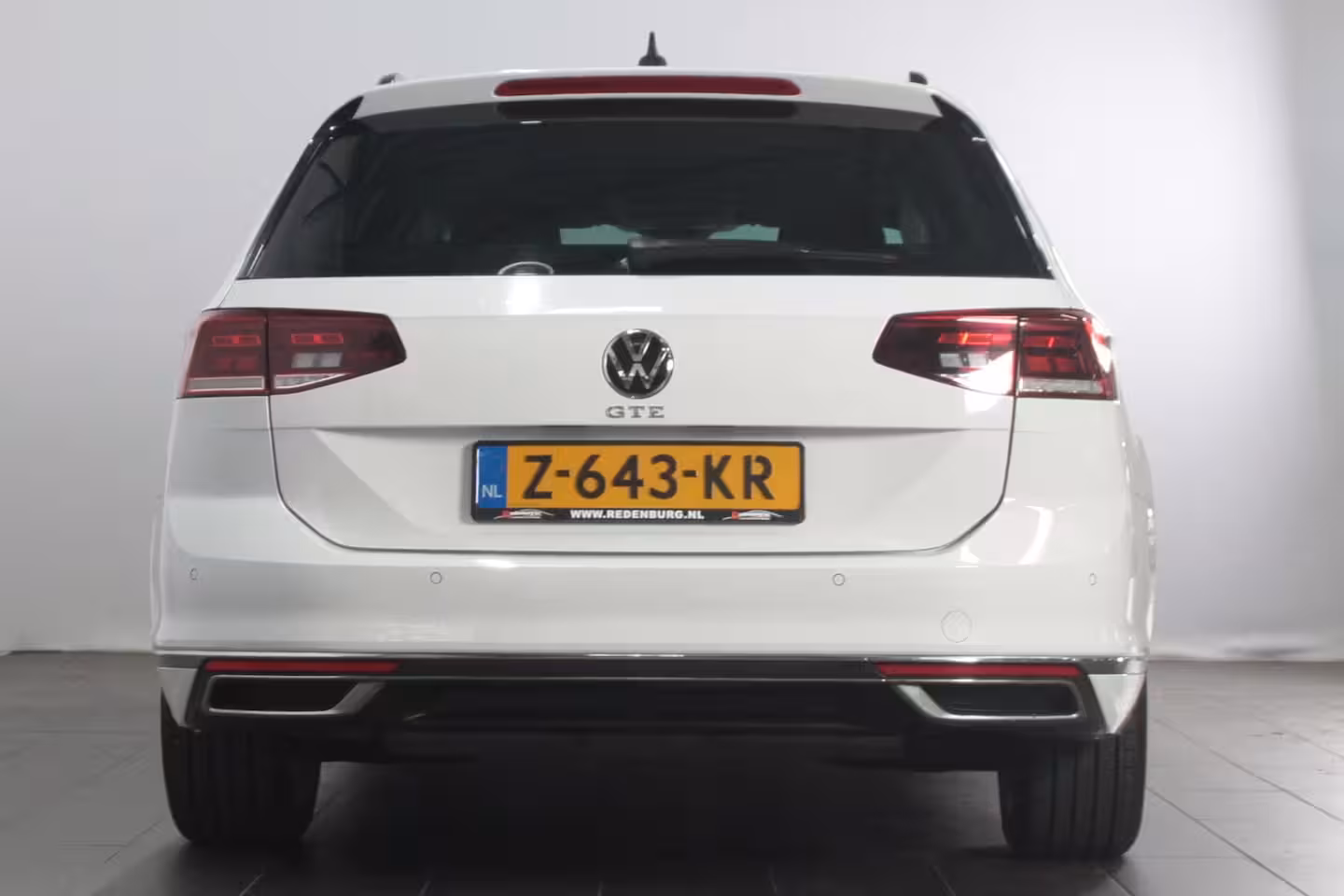 Volkswagen Passat Variant 1.4 TSI PHEV GTE Business - Carplay / Camera / Stoelverw