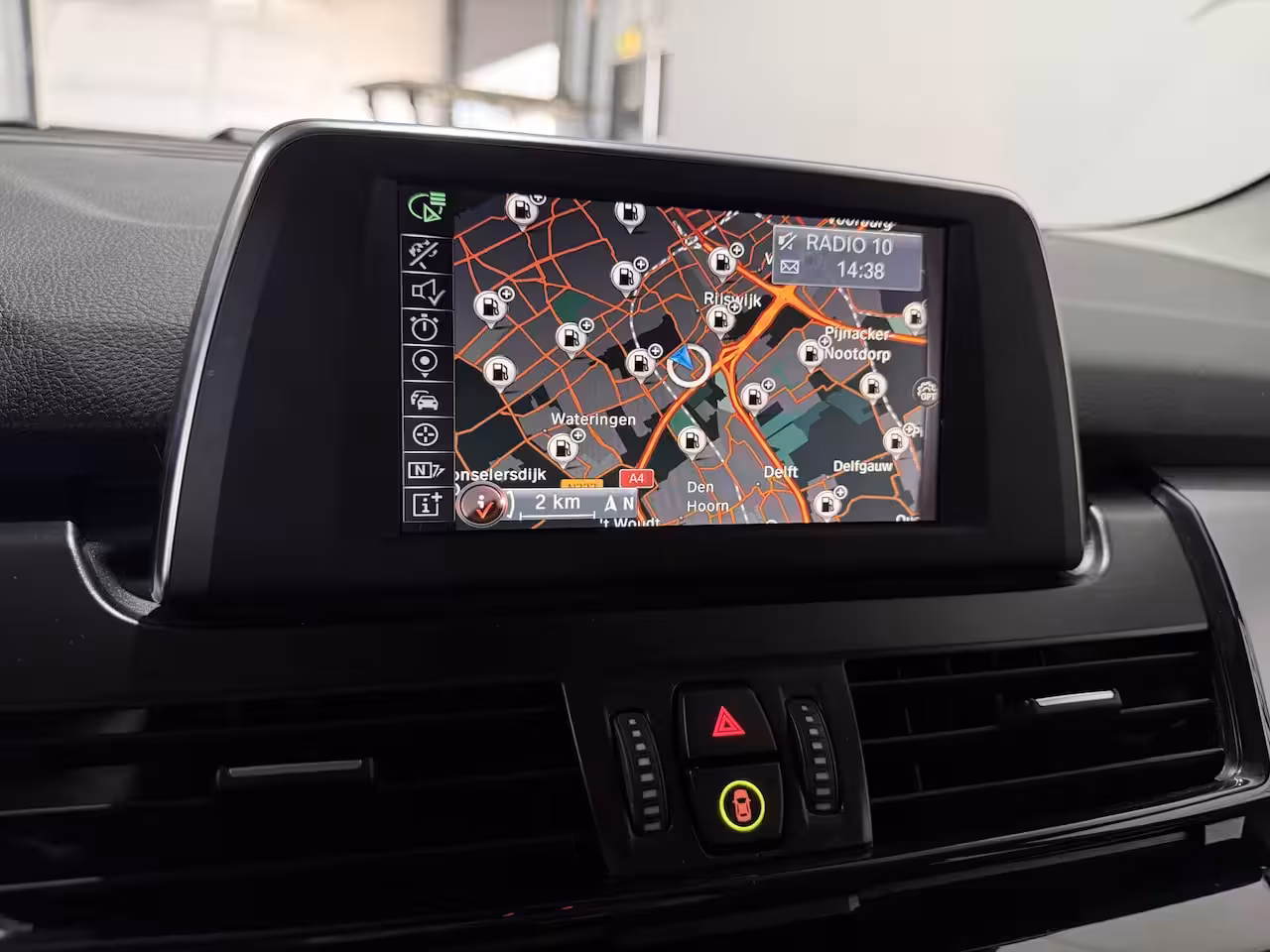 BMW 2-serie Active Tourer 218i Essential - Navi / Bluetooth / Parksens. achter