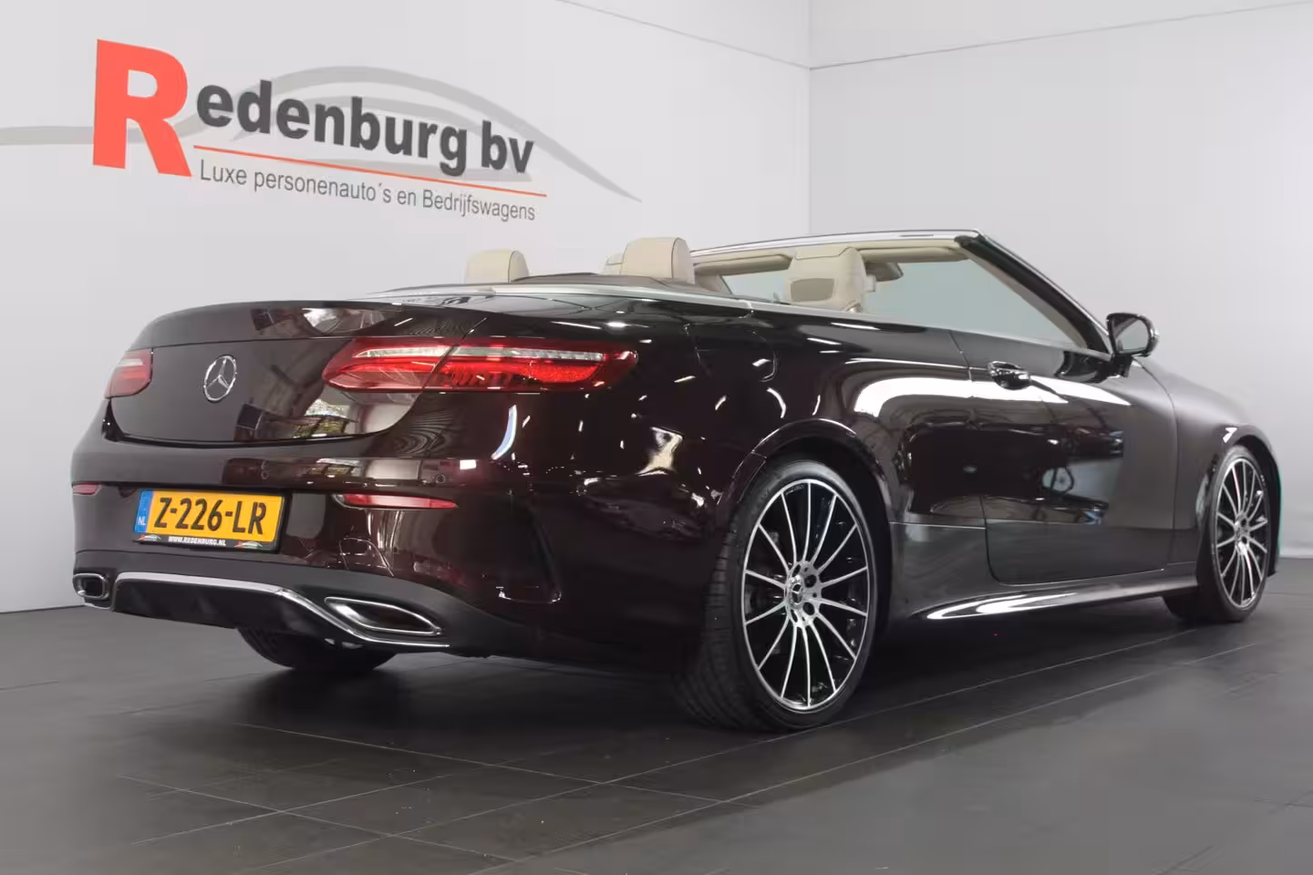 Mercedes-Benz E-klasse Cabrio 300 Premium Plus - AMG line - Burmester - Designo
