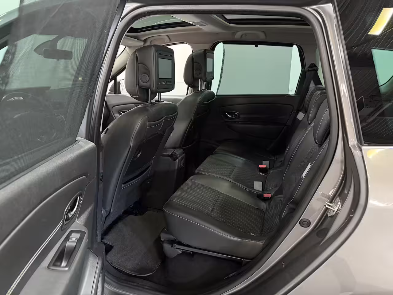 Renault Grand Scénic 1.2 TCe Bose - Navi / Pdc / Bluetooth