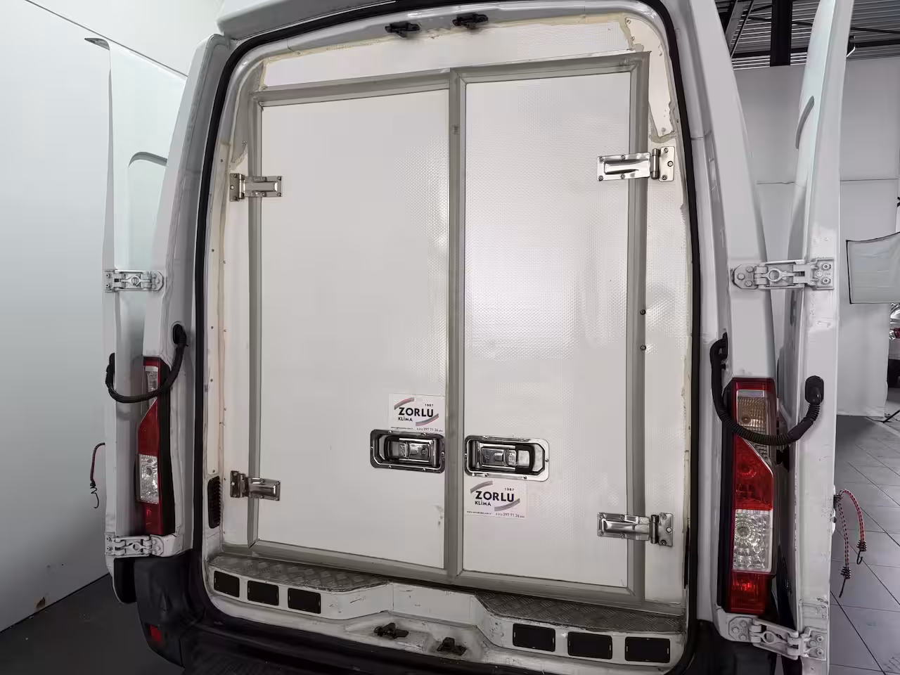Renault Master T35 2.3 dCi L4H3 - Dubbel lucht - Koel wagen