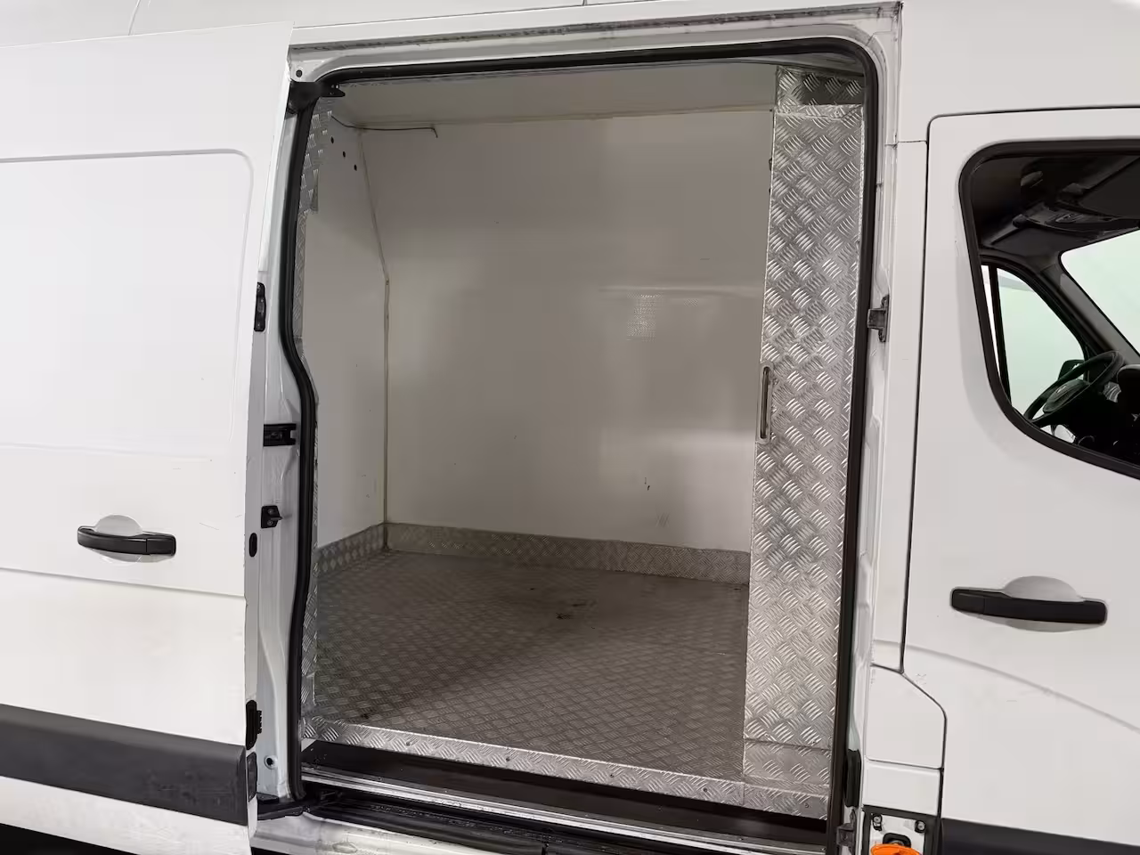 Renault Master T35 2.3 dCi L4H3 - Dubbel lucht - Koel wagen