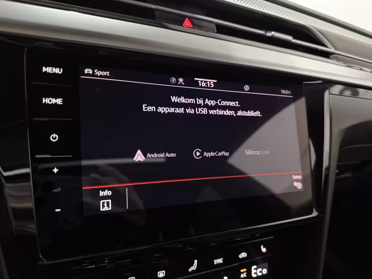 Volkswagen Arteon Shooting Brake 1.4 TSI eHybrid R-Line Business+ - Pano / Carplay / ErgoComfort