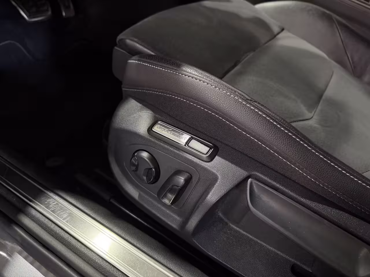 Volkswagen Arteon Shooting Brake 1.4 TSI eHybrid R-Line Business+ - Pano / Carplay / ErgoComfort