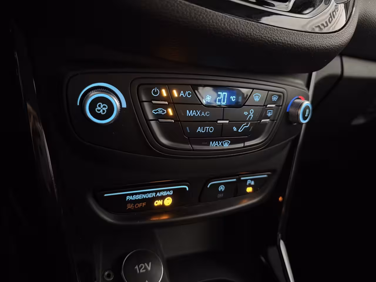 Ford B-Max 1.0 EcoBoost Titanium - Camera / Navi / Bluetooth