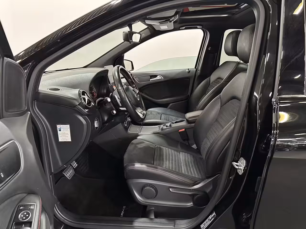 Mercedes-Benz B-klasse 180 Ambition - Automaat - Navi / BT / Parksens