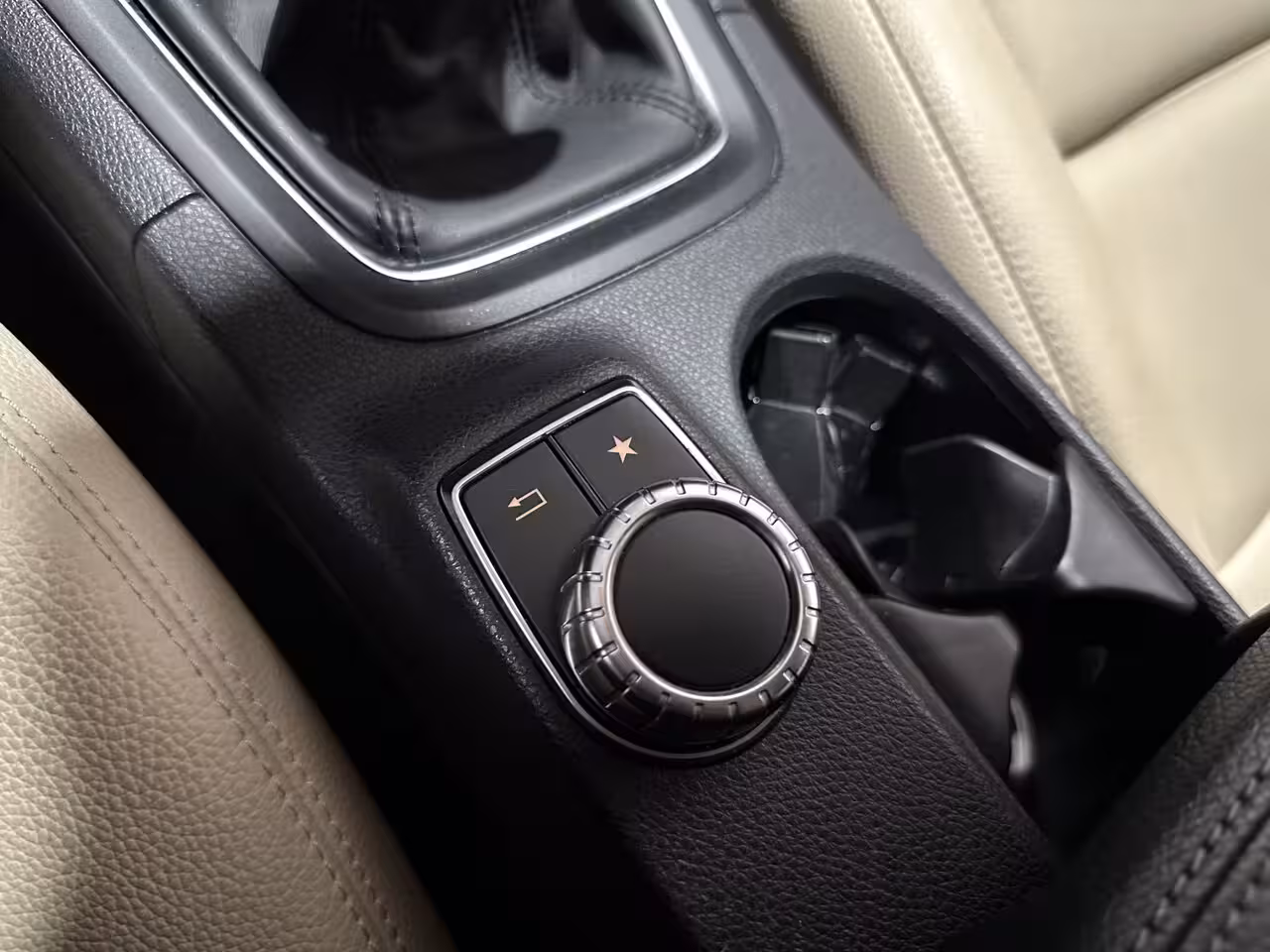 Mercedes-Benz B-klasse 160 Ambition - Leder / Navi / Bluetooth